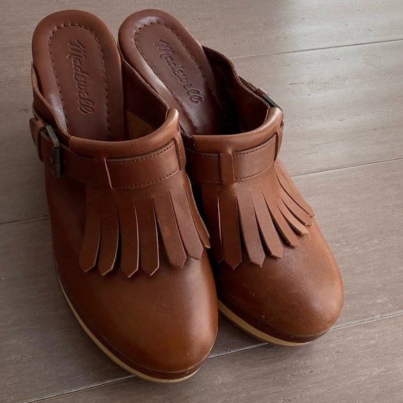 Madewell Shoes - 🇺🇸 ONE DAY SALE 🇺🇸 Madewell Tassel Clogs
